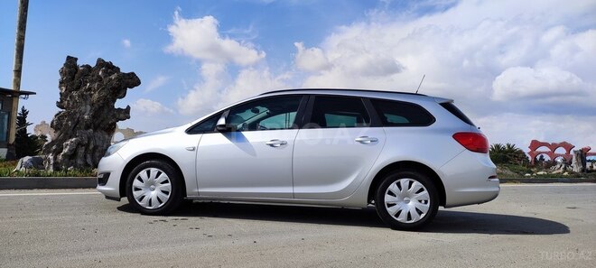Opel Astra 2015, 86,819 km - 1.4 l - Bakı
