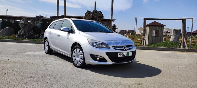 Opel Astra 2015, 86,819 km - 1.4 l - Bakı