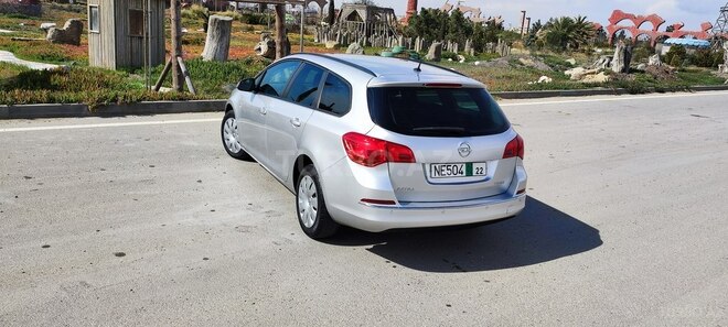 Opel Astra 2015, 86,819 km - 1.4 l - Bakı