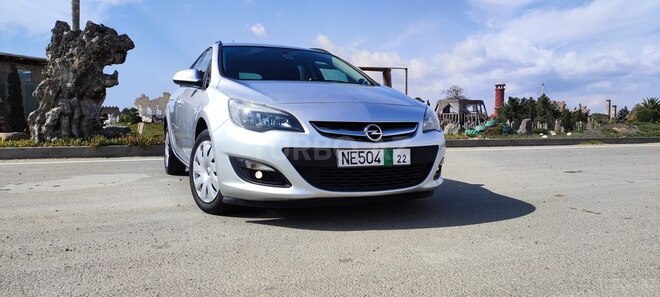 Opel Astra 2015, 86,819 km - 1.4 l - Bakı