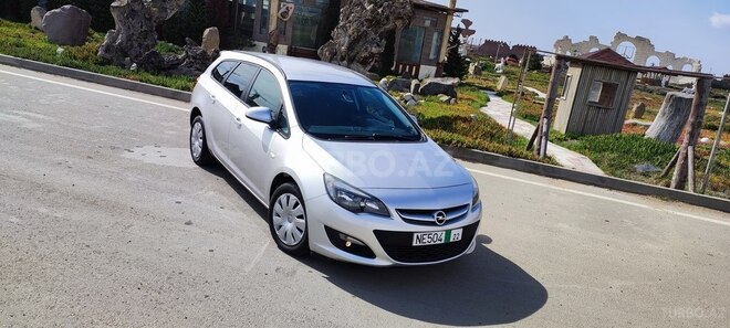 Opel Astra 2015, 86,819 km - 1.4 l - Bakı