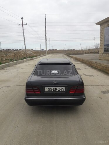Mercedes E 220 1999, 372,000 km - 2.2 l - Bakı