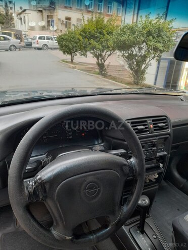 Opel Vectra 1995, 294,000 km - 1.8 l - Bakı
