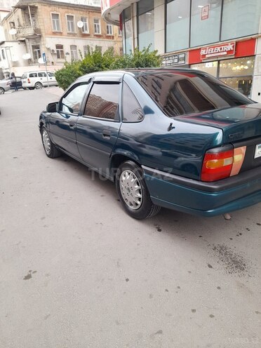 Opel Vectra 1995, 294,000 km - 1.8 l - Bakı