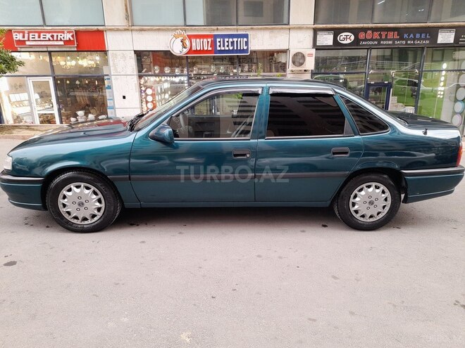 Opel Vectra 1995, 294,000 km - 1.8 l - Bakı