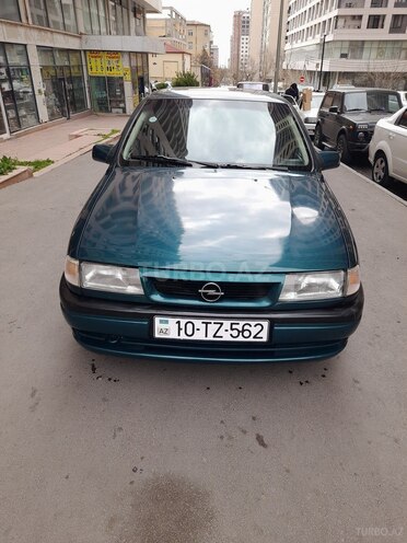 Opel Vectra 1995, 294,000 km - 1.8 l - Bakı