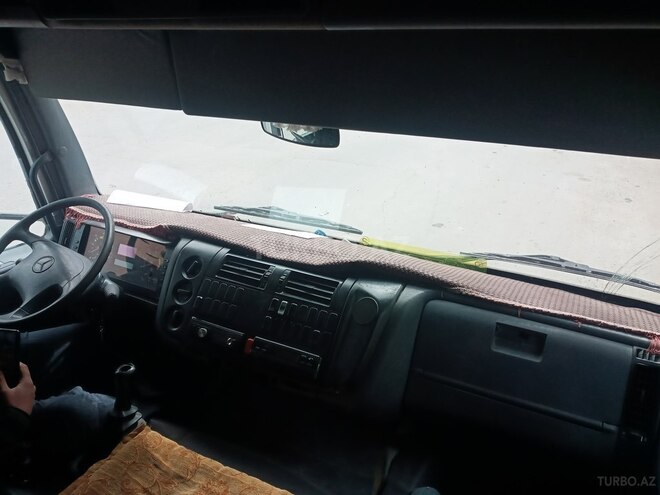 Mercedes Atego 1528 2002, 588,488 km - 6.4 l - Şirvan