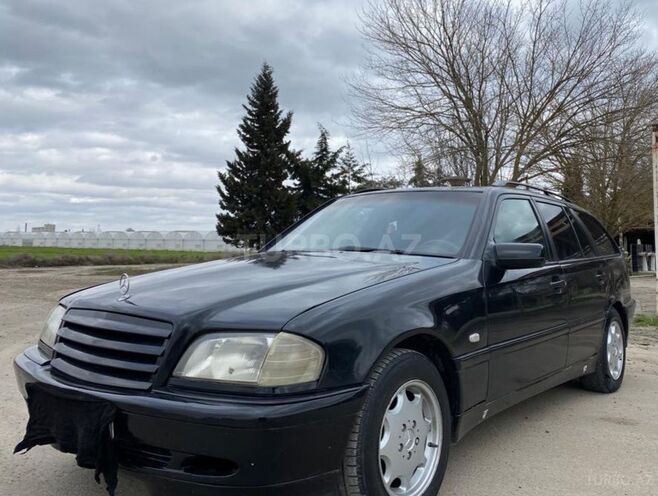 Mercedes C 200 1998, 300,000 km - 2.0 l - Salyan