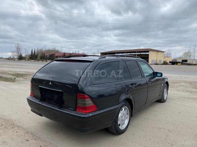 Mercedes C 200 1998, 300,000 km - 2.0 l - Salyan
