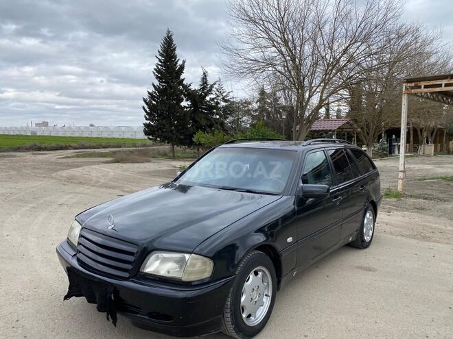 Mercedes C 200 1998, 300,000 km - 2.0 l - Salyan