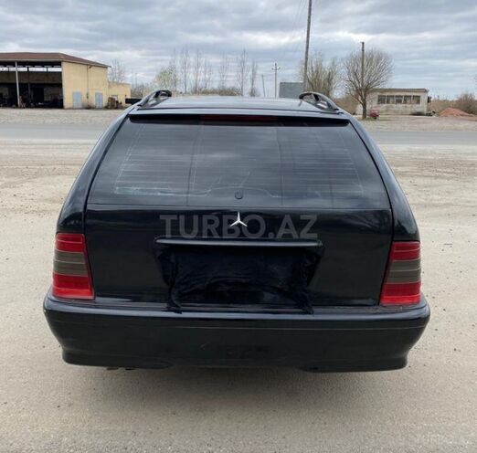 Mercedes C 200 1998, 300,000 km - 2.0 l - Salyan