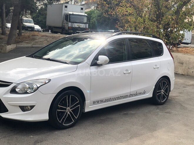 Hyundai i30 2010, 141,000 km - 1.6 л - Şirvan