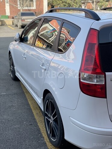 Hyundai i30 2010, 141,000 km - 1.6 л - Şirvan