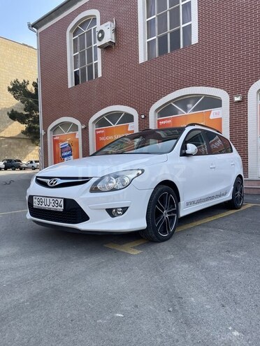 Hyundai i30 2010, 141,000 km - 1.6 л - Şirvan
