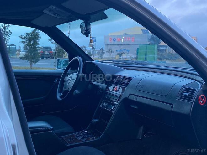 Mercedes C 220 1996, 470,000 km - 2.2 l - Sumqayıt