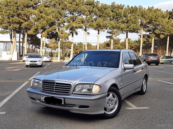 Mercedes C 220 2000, 354,785 km - 2.2 л - Sumqayıt