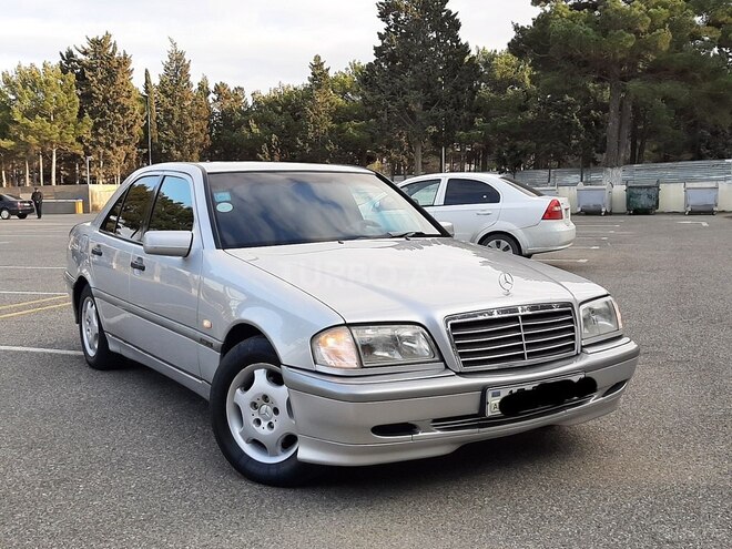 Mercedes C 220 2000, 354,785 km - 2.2 л - Sumqayıt