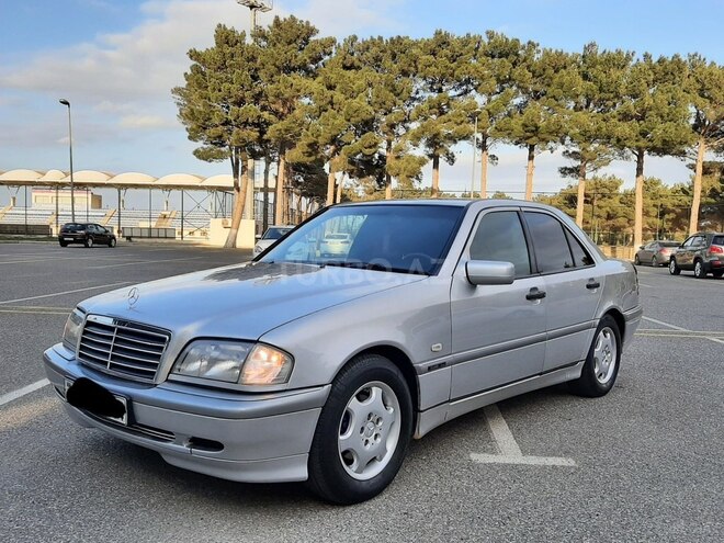 Mercedes C 220 2000, 354,785 km - 2.2 л - Sumqayıt