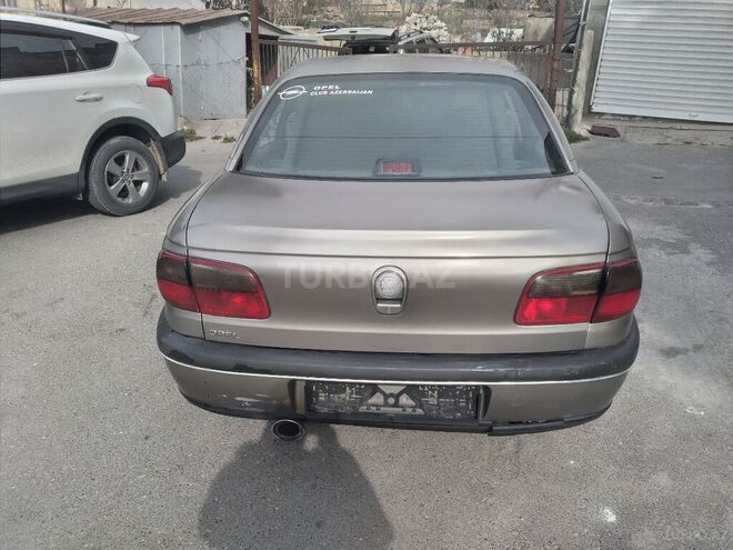 Opel Omega 1996, 235,680 km - 2.0 l - Bakı
