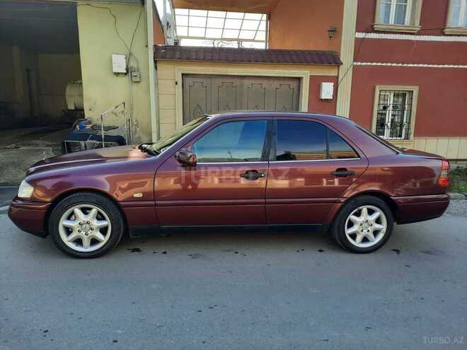 Mercedes C 200 1995, 978,000 km - 2.0 l - Qazax
