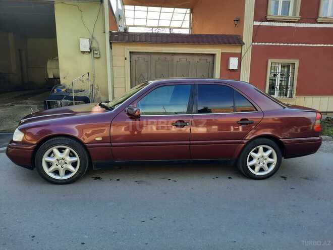 Mercedes C 200 1995, 978,000 km - 2.0 l - Qazax