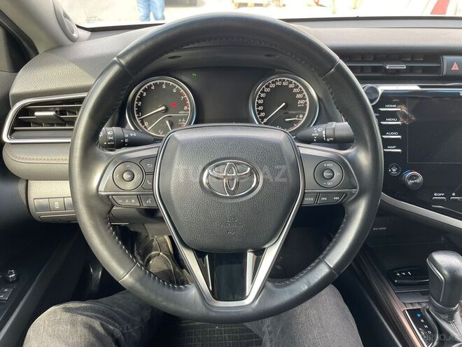Toyota Camry 2020, 61,130 km - 2.5 l - Bakı