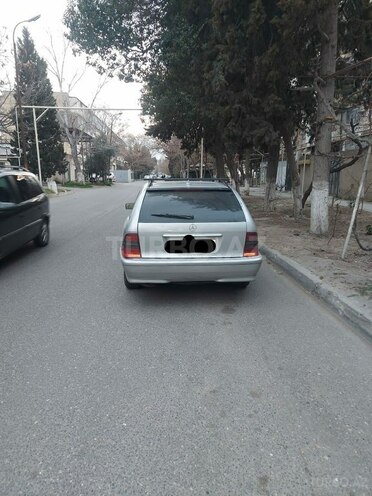 Mercedes C 220 1999, 222,000 km - 2.2 л - Bakı