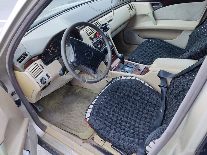 Mercedes E 230 1996, 811,838 km - 2.3 l - Bakı