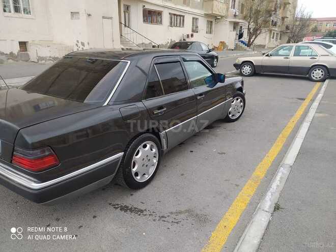 Mercedes E 250 1994, 246,327 km - 2.5 l - Bakı