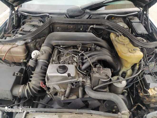Mercedes E 250 1994, 246,327 km - 2.5 l - Bakı