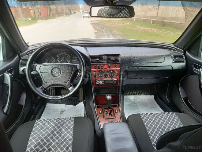 Mercedes C 220 1998, 253,665 km - 2.2 л - Sumqayıt