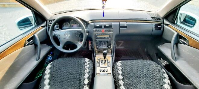 Mercedes E 220 2001, 444,444 km - 2.2 l - Bakı