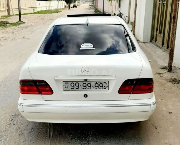Mercedes E 220 2001, 444,444 km - 2.2 l - Bakı
