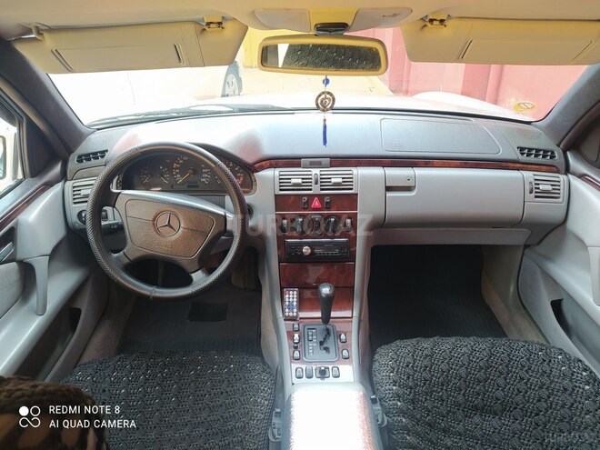 Mercedes E 200 1997, 311,600 km - 2.0 l - Bakı
