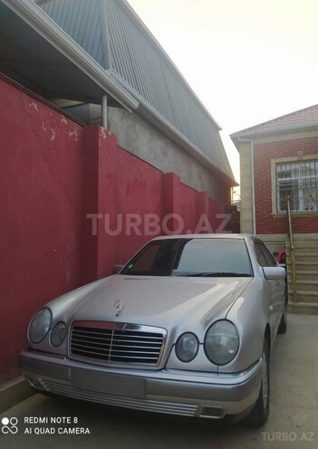 Mercedes E 200 1997, 311,600 km - 2.0 l - Bakı