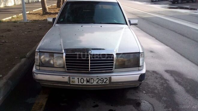 Mercedes E 220 1992, 485,693 km - 2.2 l - Bakı
