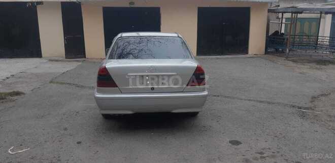 Mercedes C 220 1998, 430,000 km - 2.2 л - Yevlax