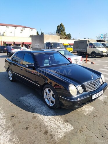 Mercedes E 320 2000, 450,606 km - 3.2 l - Bakı