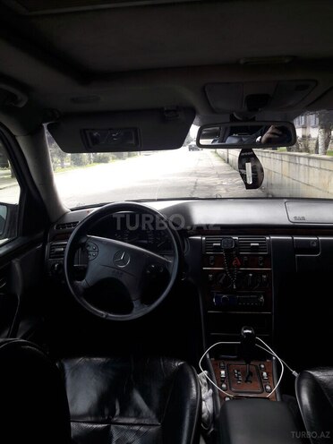 Mercedes E 220 2000, 350,000 km - 2.2 l - Lənkəran