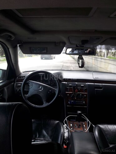Mercedes E 220 2000, 350,000 km - 2.2 l - Lənkəran