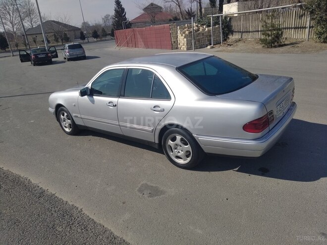 Mercedes E 220 1999, 635,000 km - 2.2 l - Mingəçevir