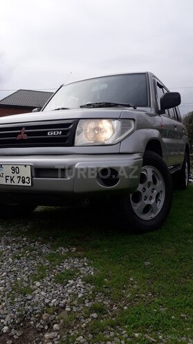 Mitsubishi Pajero io 1999, 330,000 km - 1.8 л - Astara