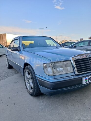 Mercedes E 230 1990, 396,000 km - 2.3 л - Bakı