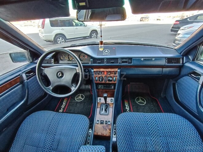 Mercedes E 230 1990, 396,000 km - 2.3 л - Bakı