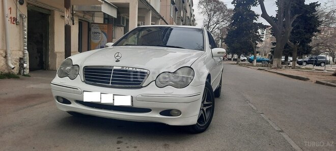Mercedes C 240 2004, 271,000 km - 2.4 l - Sumqayıt