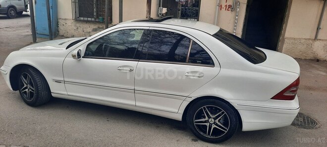 Mercedes C 240 2004, 271,000 km - 2.4 l - Sumqayıt