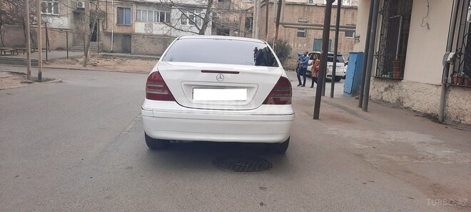 Mercedes C 240 2004, 271,000 km - 2.4 l - Sumqayıt