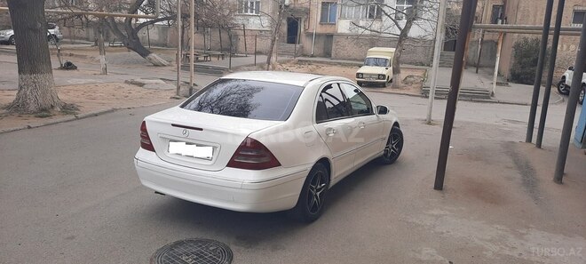 Mercedes C 240 2004, 271,000 km - 2.4 l - Sumqayıt