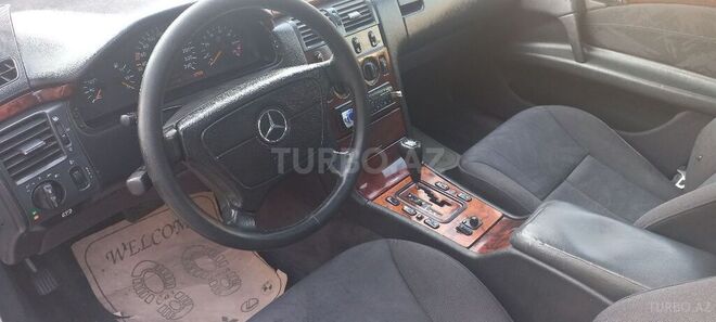 Mercedes C 240 1999, 327,000 km - 2.4 l - Şəmkir
