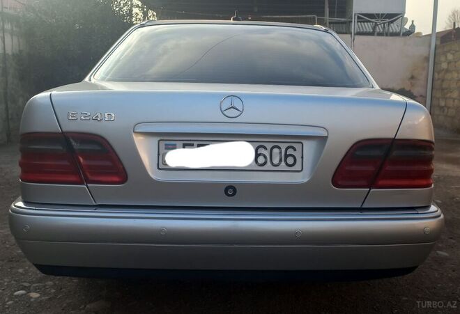 Mercedes C 240 1999, 327,000 km - 2.4 l - Şəmkir